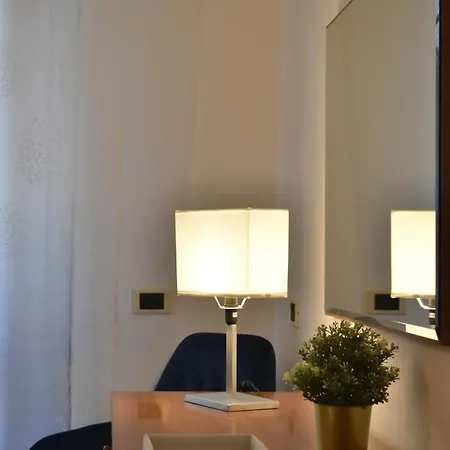 Apartment La Casa Di Mimmo Con Parcheggio Privato Incluso Rome