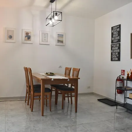 Daire La Casa Di Mimmo Con Parcheggio Privato Incluso *