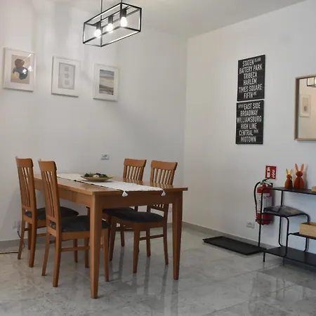 La Casa Di Mimmo Con Parcheggio Privato Incluso Апартаменты Рим